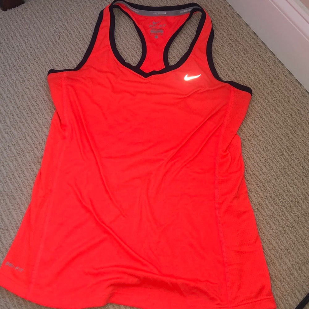 The cutest Nike workout tank top!!